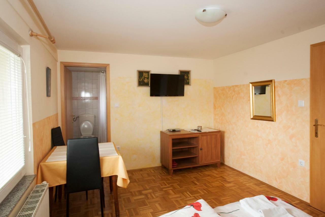 Guest House Celan Spodnja Hajdina ภายนอก รูปภาพ