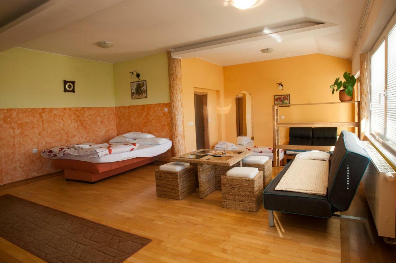 Guest House Celan Spodnja Hajdina ภายนอก รูปภาพ